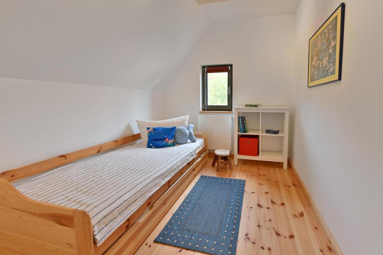 Reetdachhaus "Treibholz" Villa Wiek auf Rugen Bagian luar foto