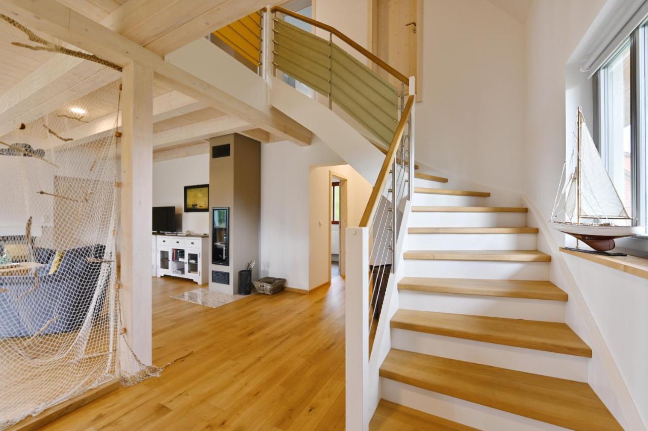 Reetdachhaus "Treibholz" Villa Wiek auf Rugen Bagian luar foto